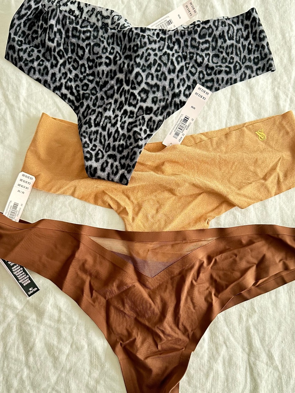 Victoria’s Secret 3 thong panties NWT